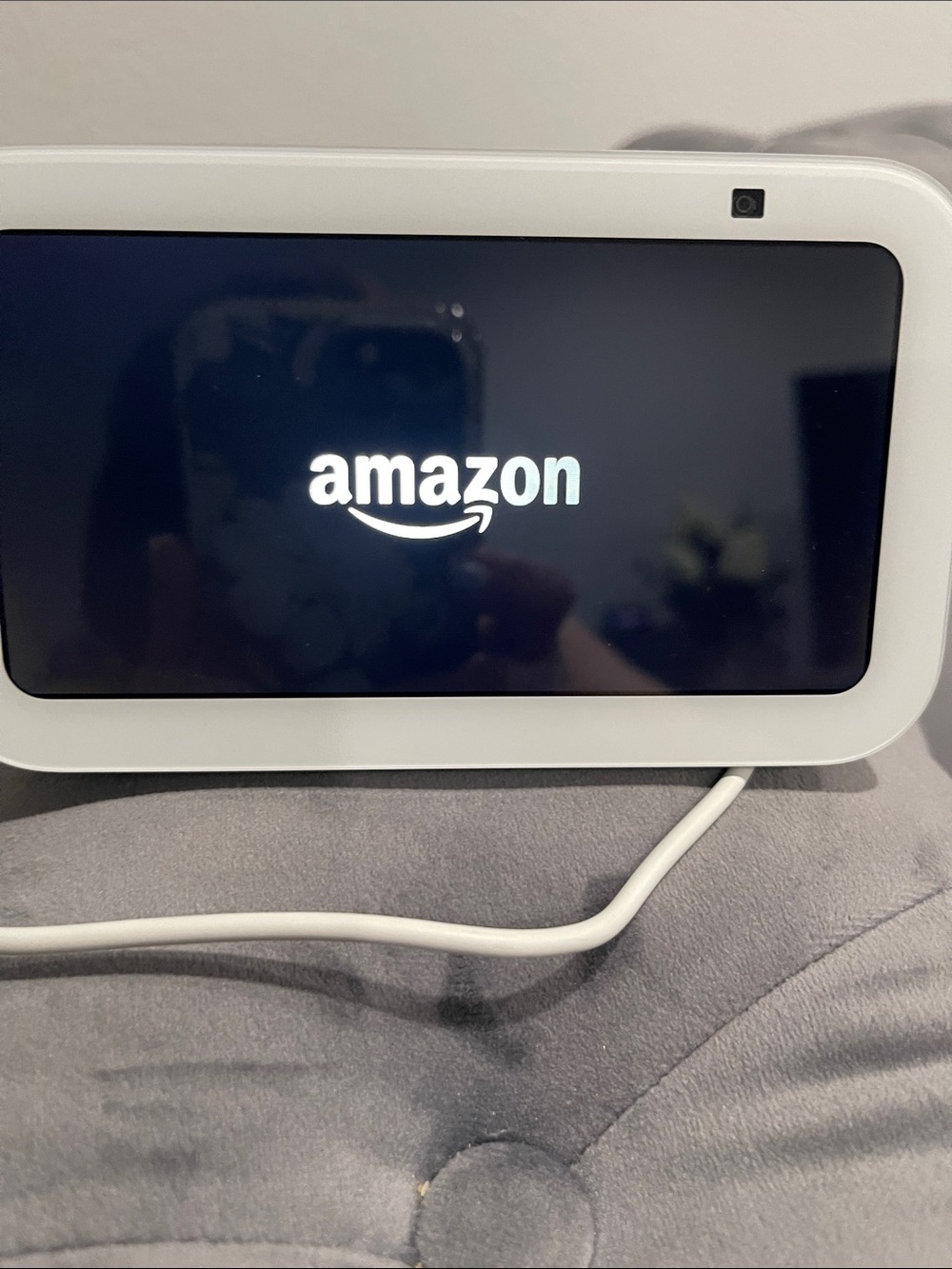Amazon Smart Display in White and Black